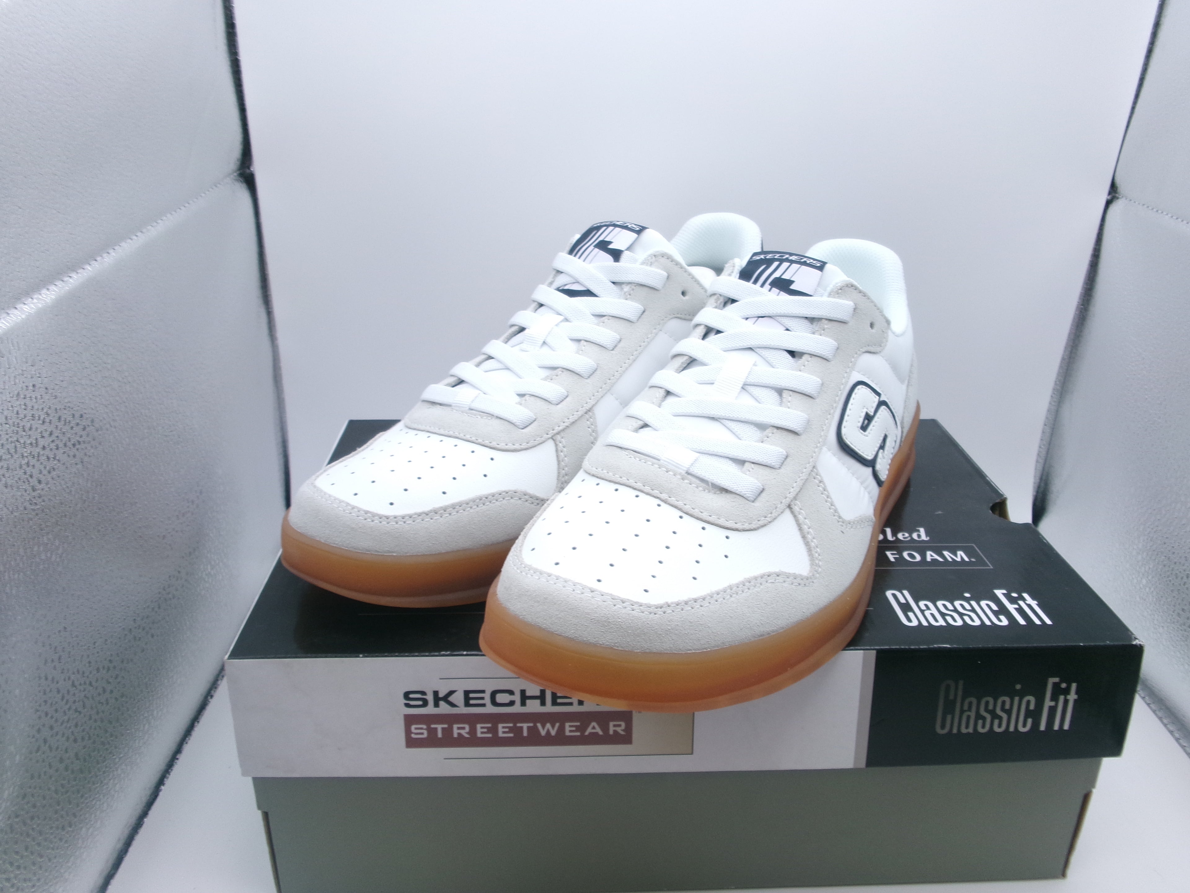 Sketchers Mens size 10 New Wave Cup-Calven