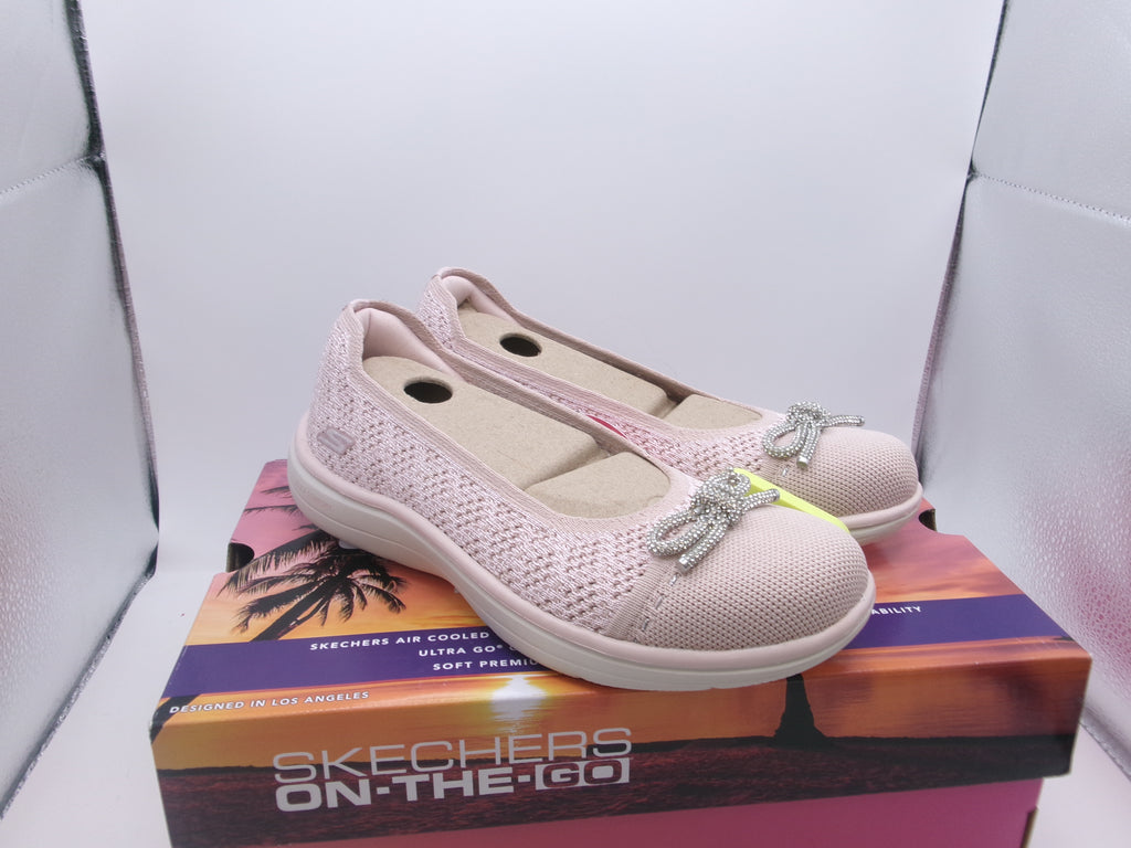 Skechers Women's On-The-Go Flex Radiant Sneaker SIZE 5