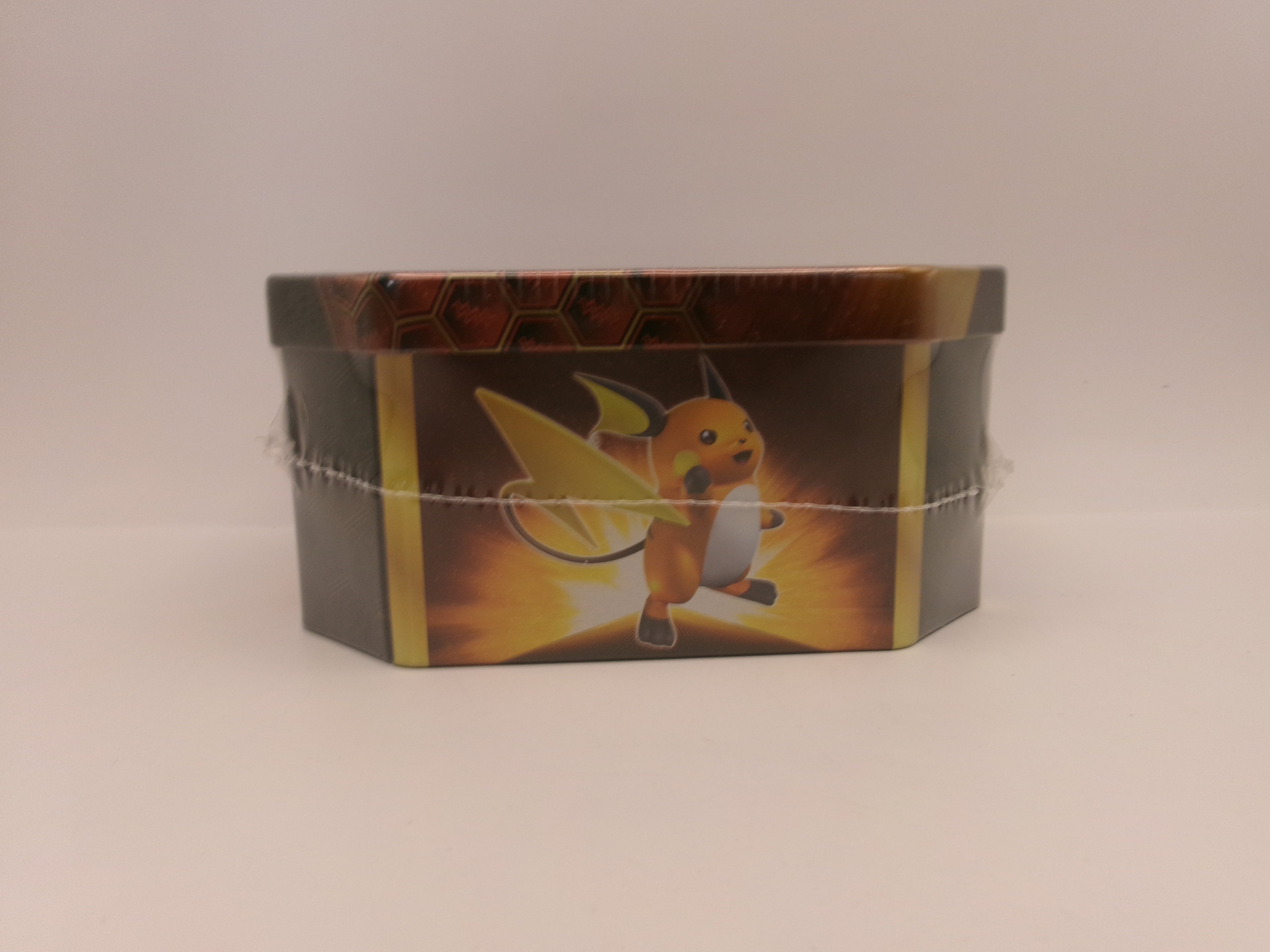 Pokemond Trading Crads Hidden Fates Raichu 10
