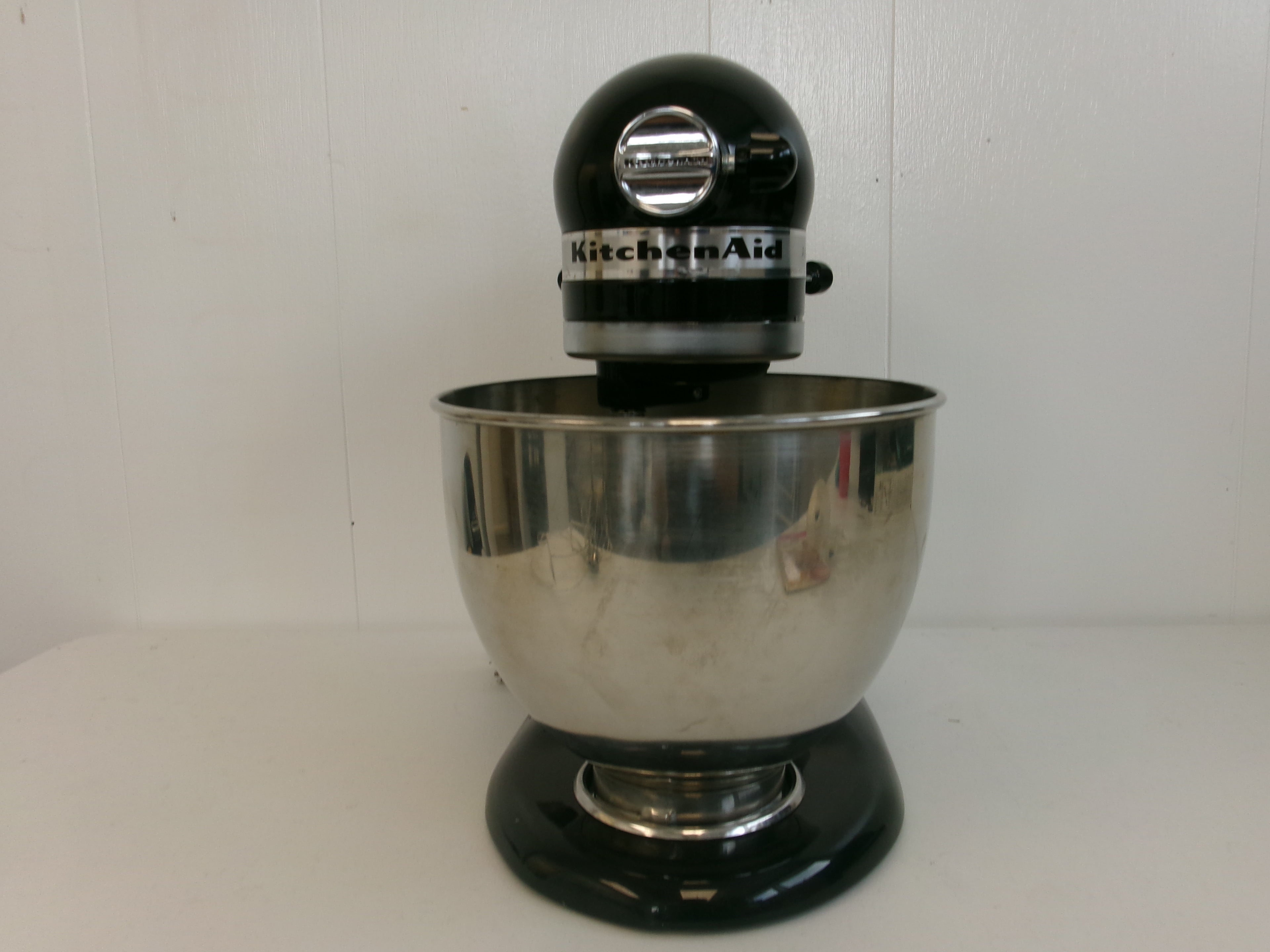 KitchenAid Artisan KSM150PSOB Design Series 5 Quart Stand Mixer