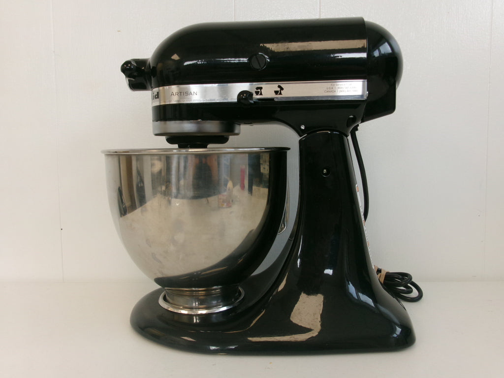 KitchenAid Artisan KSM150PSOB Design Series 5 Quart Stand Mixer