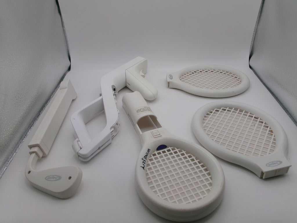 Nintendo Wii Sports Pack Accesories Zapper Gun, Hand Gun, Baseball Bats, Tennis Rackets, Golf Clubs, and Steering Wheel