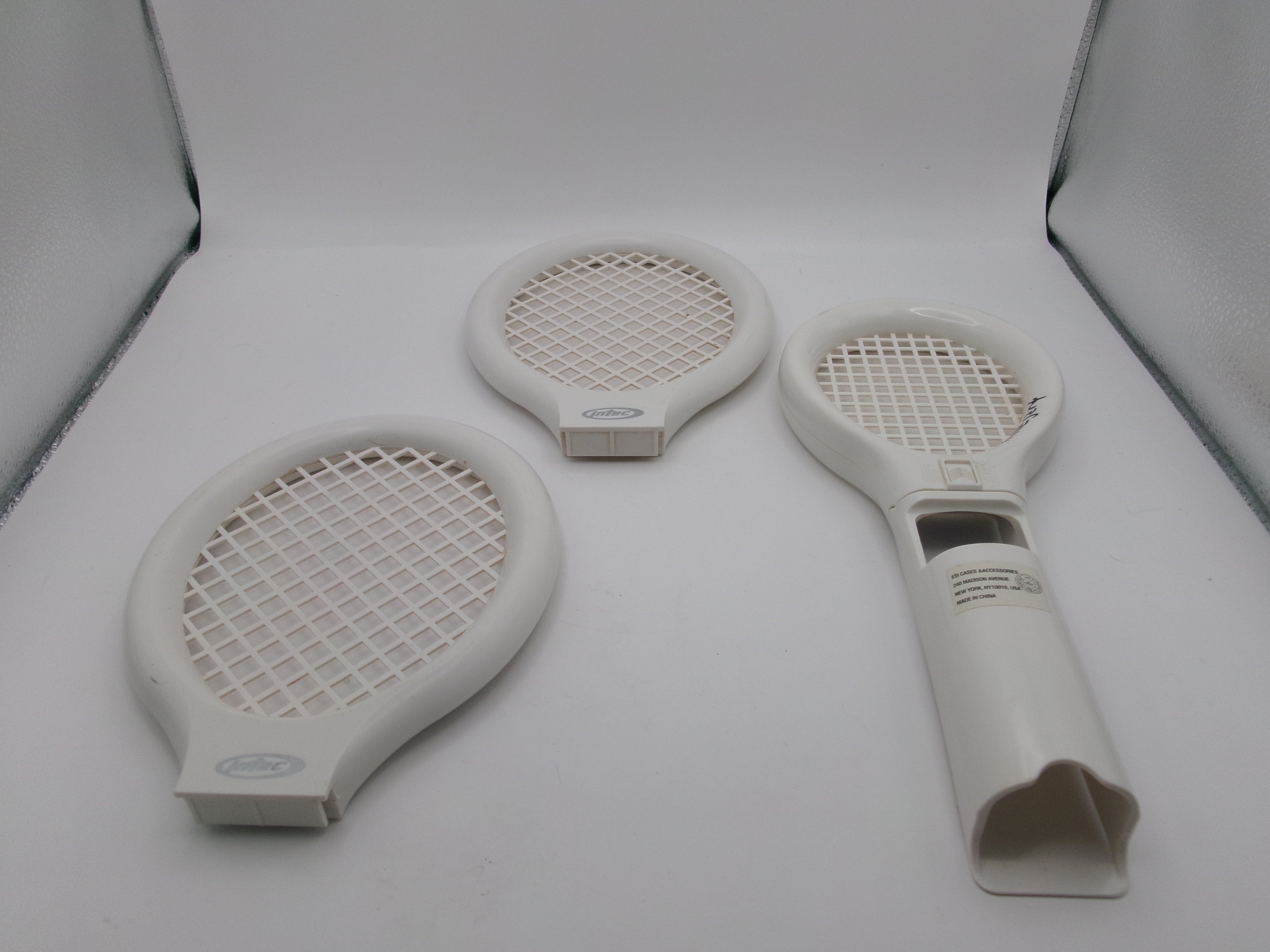 Nintendo Wii Sports Pack Accesories Zapper Gun, Hand Gun, Baseball Bats, Tennis Rackets, Golf Clubs, and Steering Wheel