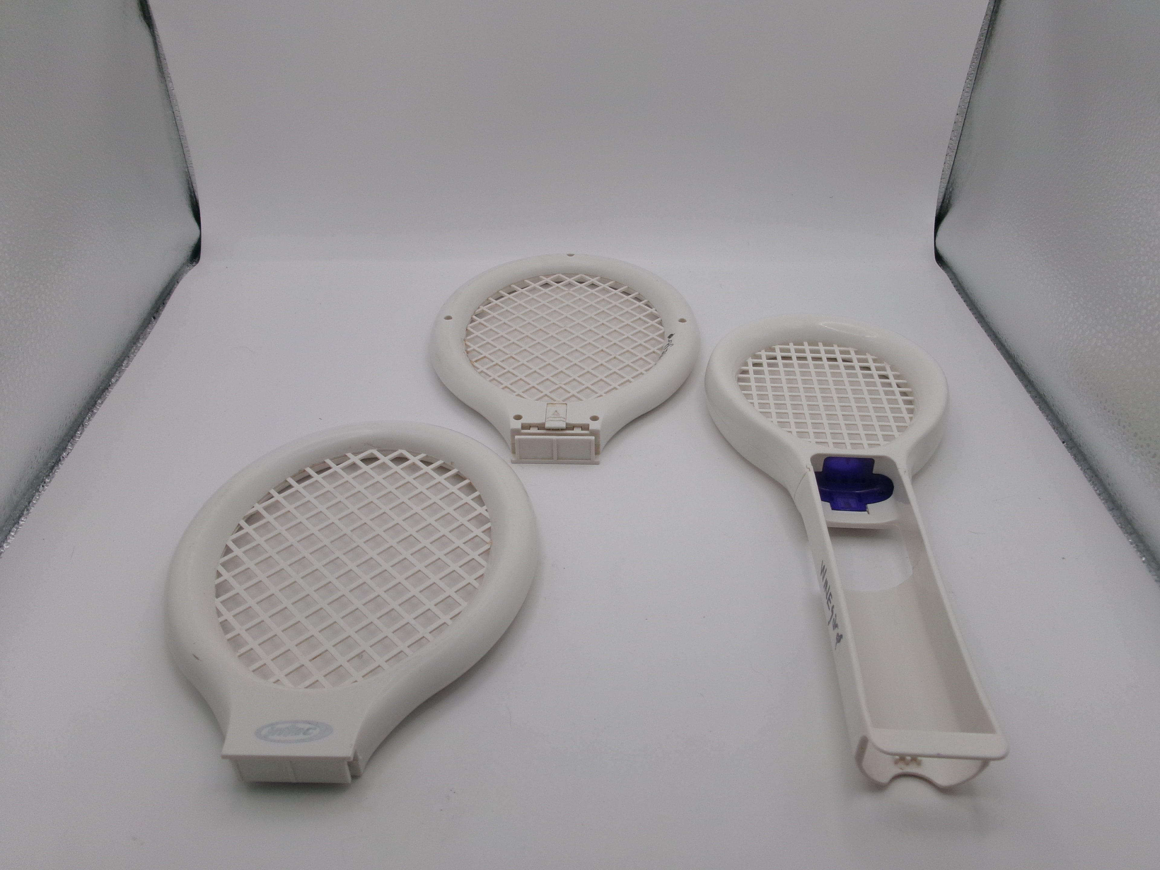 Nintendo Wii Sports Pack Accesories Zapper Gun, Hand Gun, Baseball Bats, Tennis Rackets, Golf Clubs, and Steering Wheel