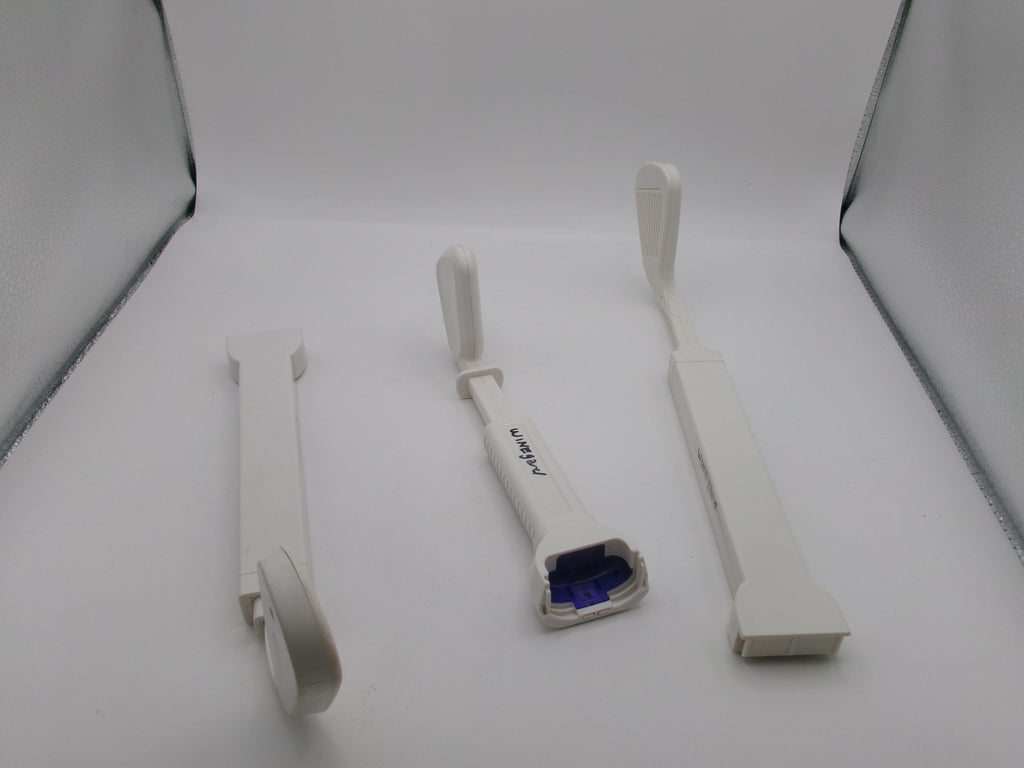 Nintendo Wii Sports Pack Accesories Zapper Gun, Hand Gun, Baseball Bats, Tennis Rackets, Golf Clubs, and Steering Wheel