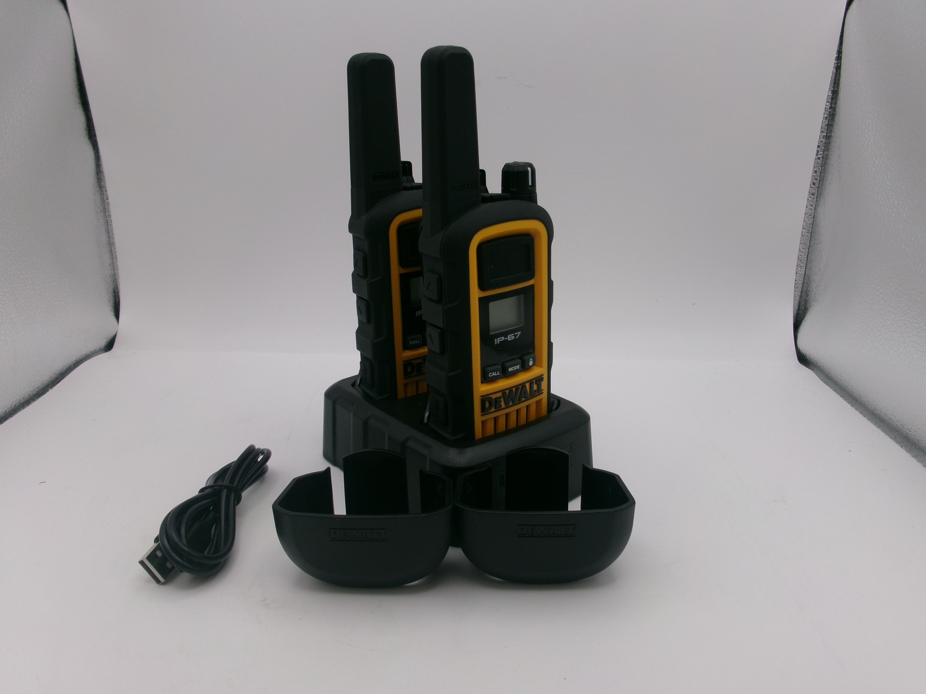 Dewalt DXFRS800 Heavy Duty Walkie Talkies 2-Way Radio IP67 Waterproof 2-Pack