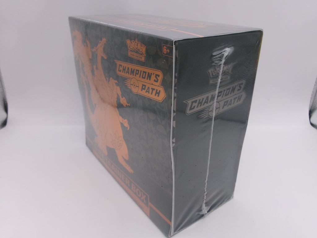 Champion's Path Elite Trainer Box - Champion's Path (CHP)