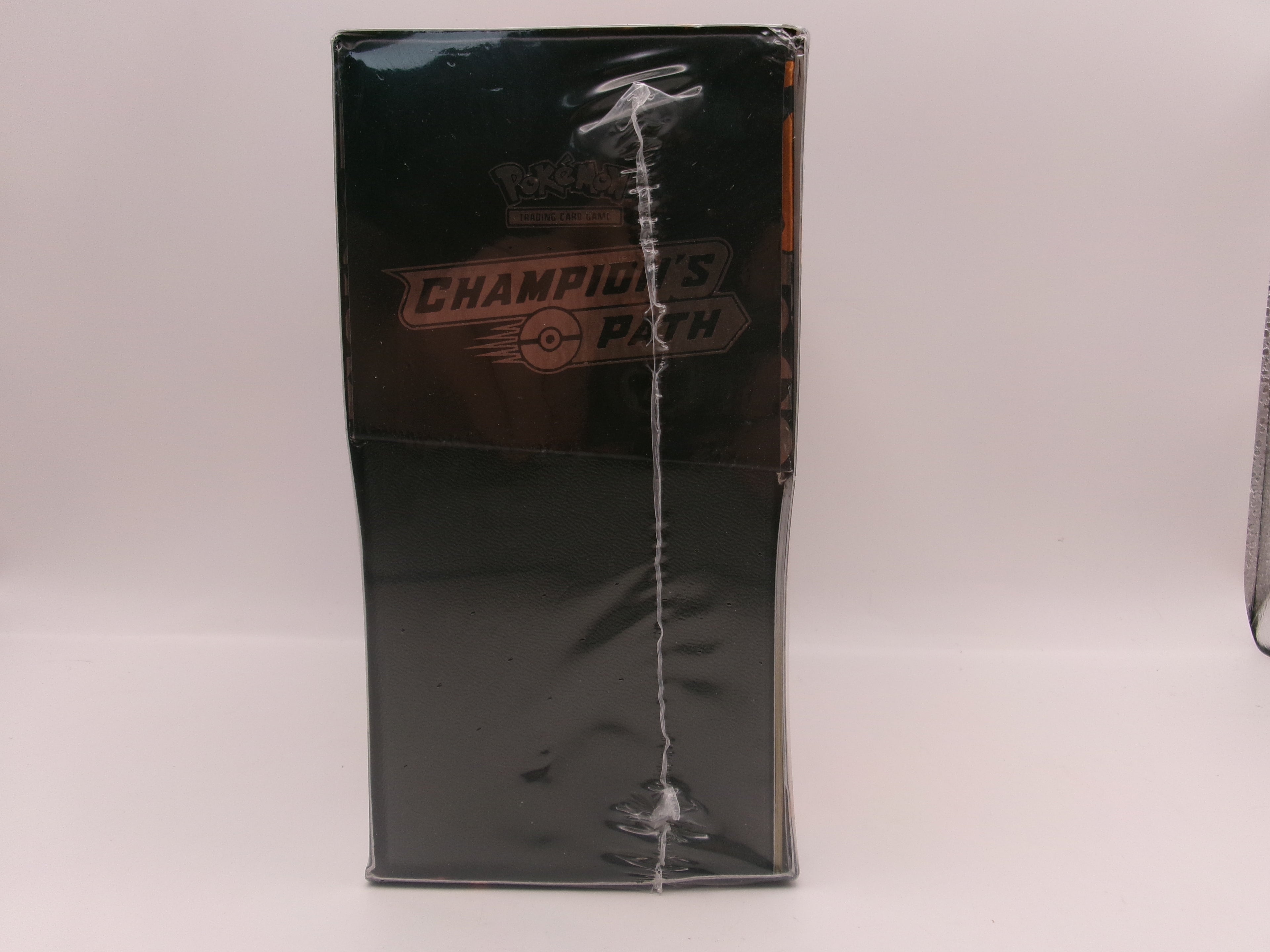 Champion's Path Elite Trainer Box - Champion's Path (CHP)