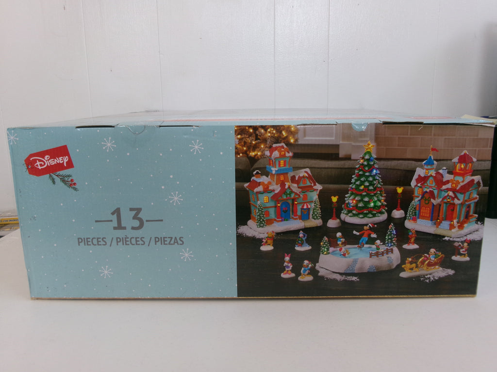 Disney Holiday Village - With Lights & Music - 13 Pieces Set