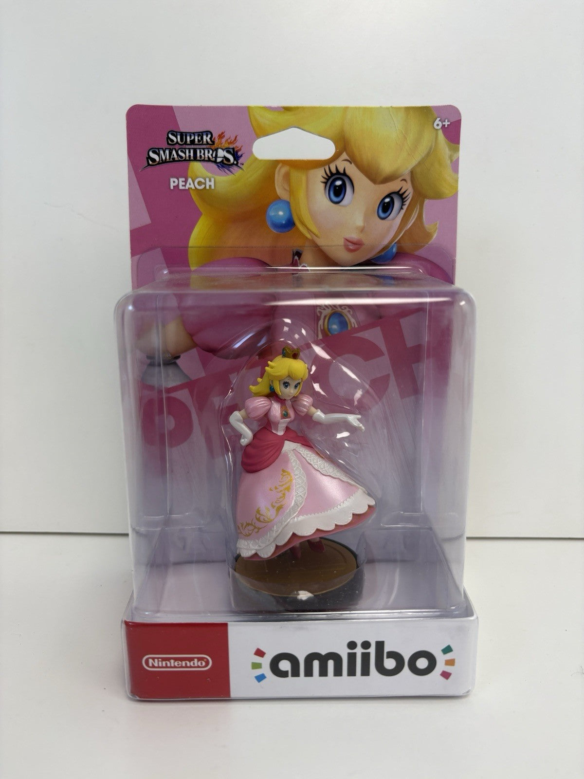 Nintendo Princess Peach Super Smash Bros amiibo Figure- New Sealed