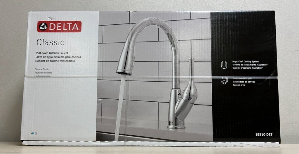 Delta Classic Single Handle Pull Down Sprayer Kitchen Faucet 19810-DST