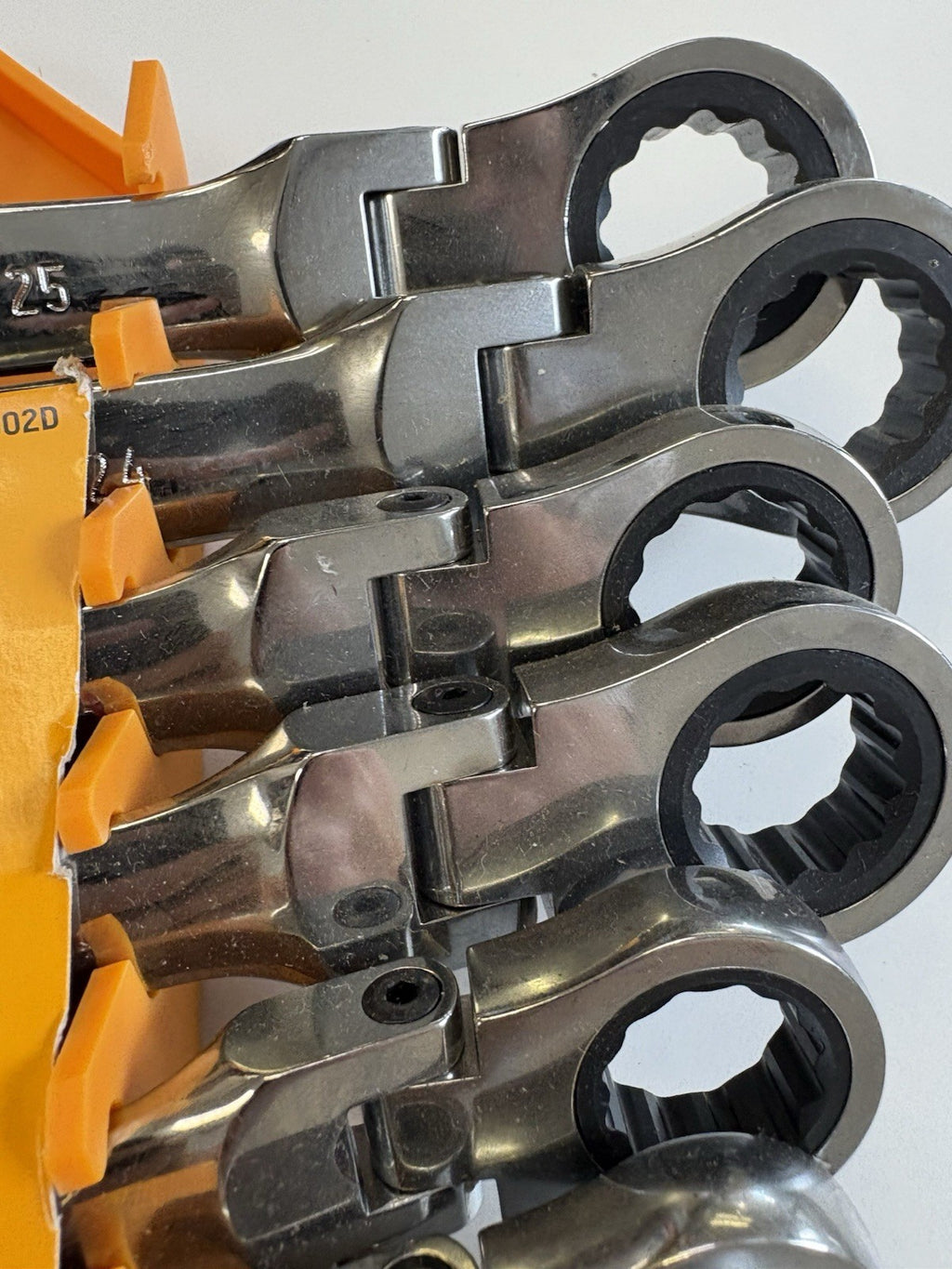 GearWrench 9902D 16 Piece Combination Wrench Set Open Box