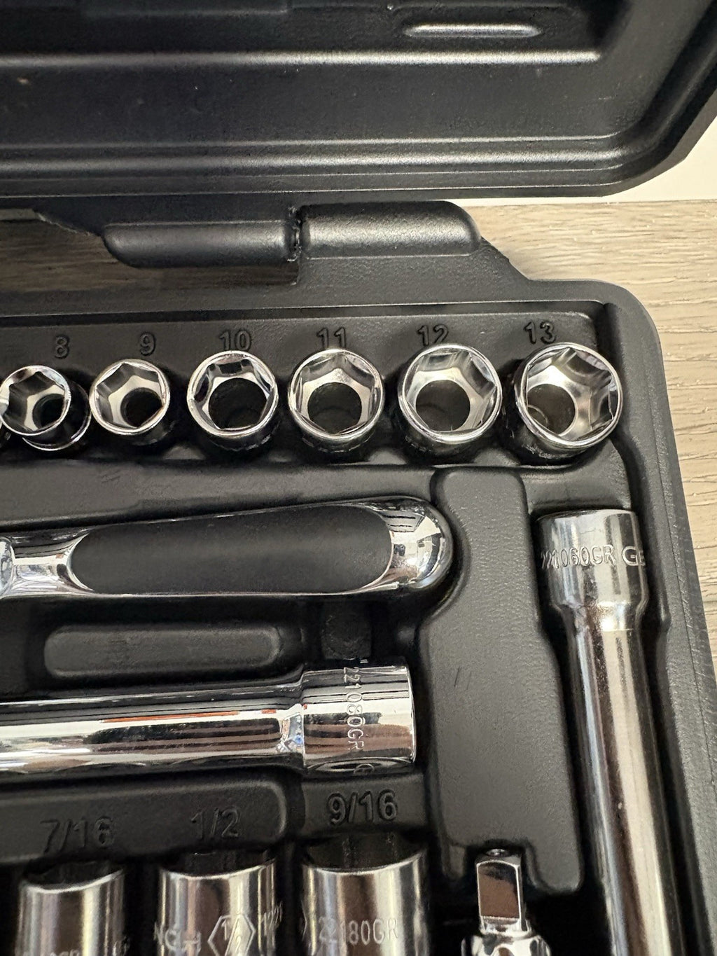 GearWrench 891427 27 Pc. 1/4" 6pt Pass-Thru SAE Metric Mechanics Tool Set