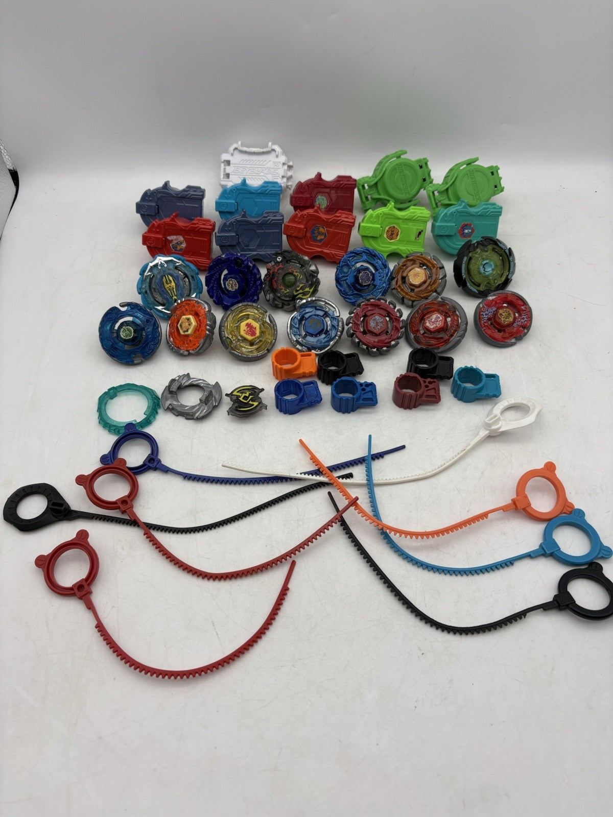 Hasbro Takara Beyblade Metal & Burst Pagasus Mixed lot Launcher