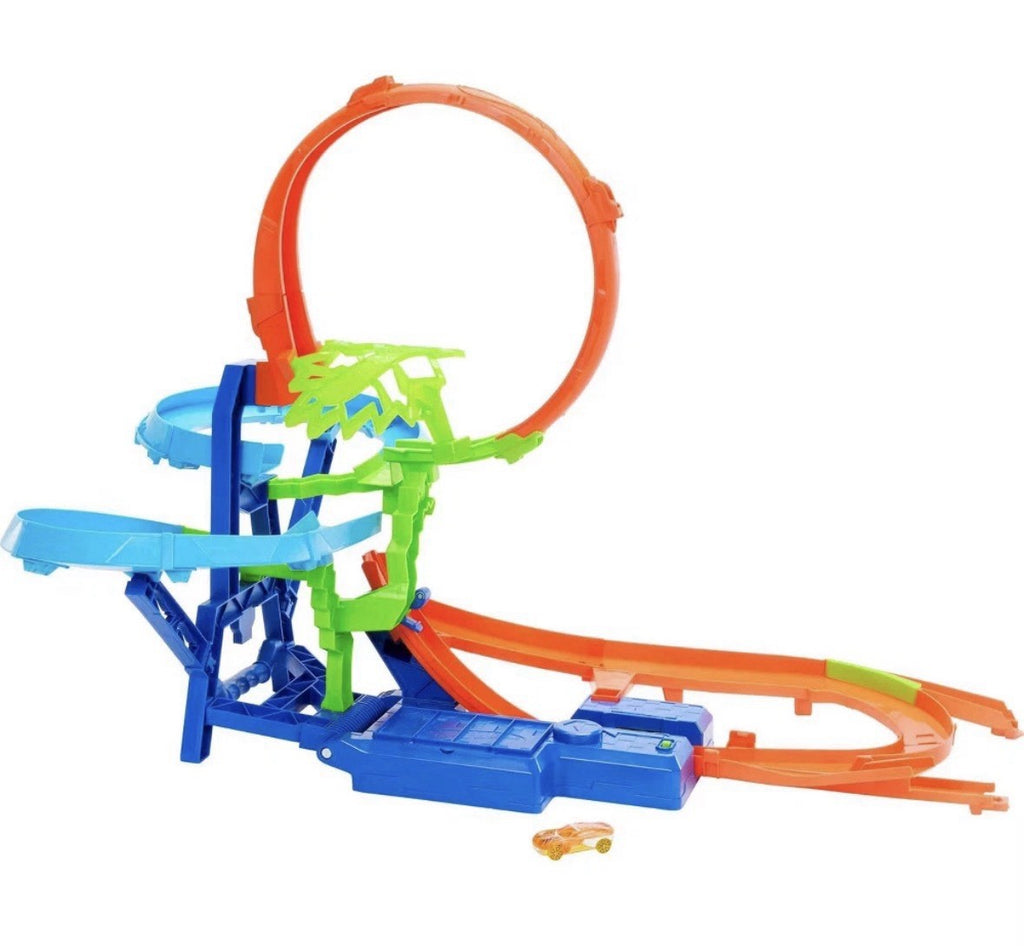 Hot Wheels Action Mid-Air Multi-Crash Toy Vehicle Playset - 37pk