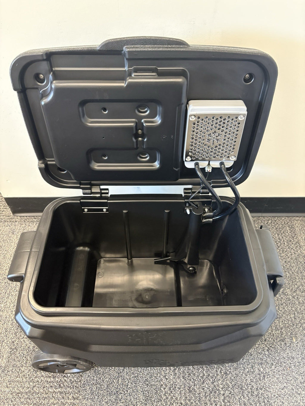 Icybreeze Portable Air Conditioner Cooler Black V2P-BLKBK
