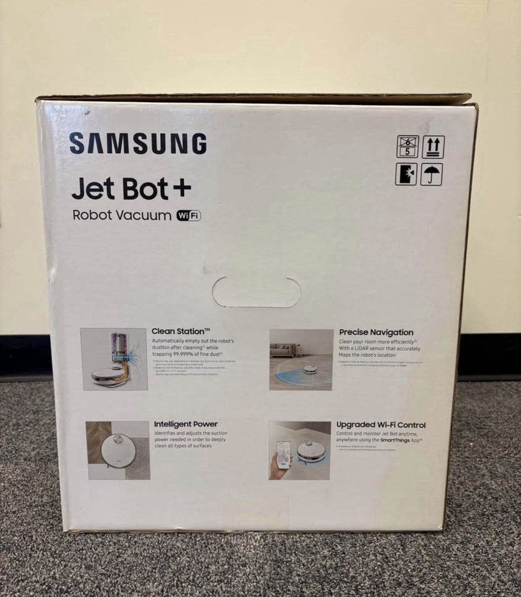 Samsung - Jet Bot+ Robot Vacuum Mop Combo with Clean Station - NEW