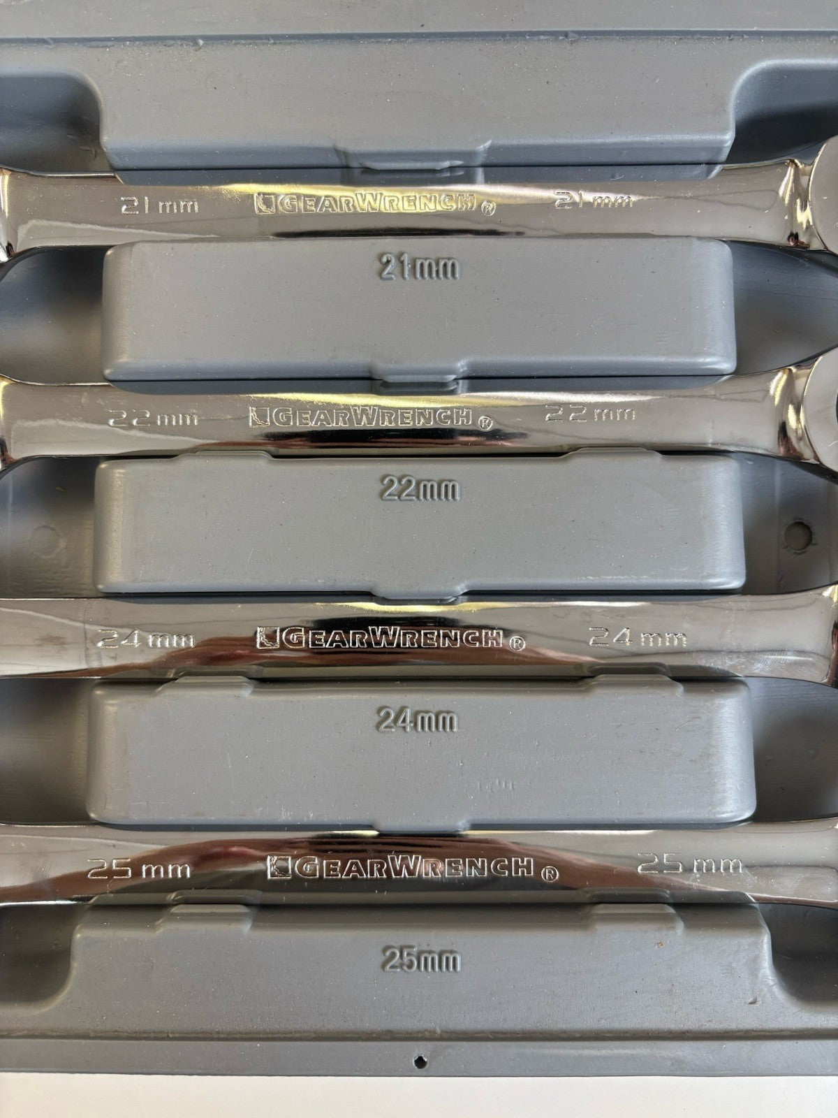 4 PC LG GEARWRENCH Metric Ratchet COMB. Wrench Set 9413 21, 22, 24 & 25MM