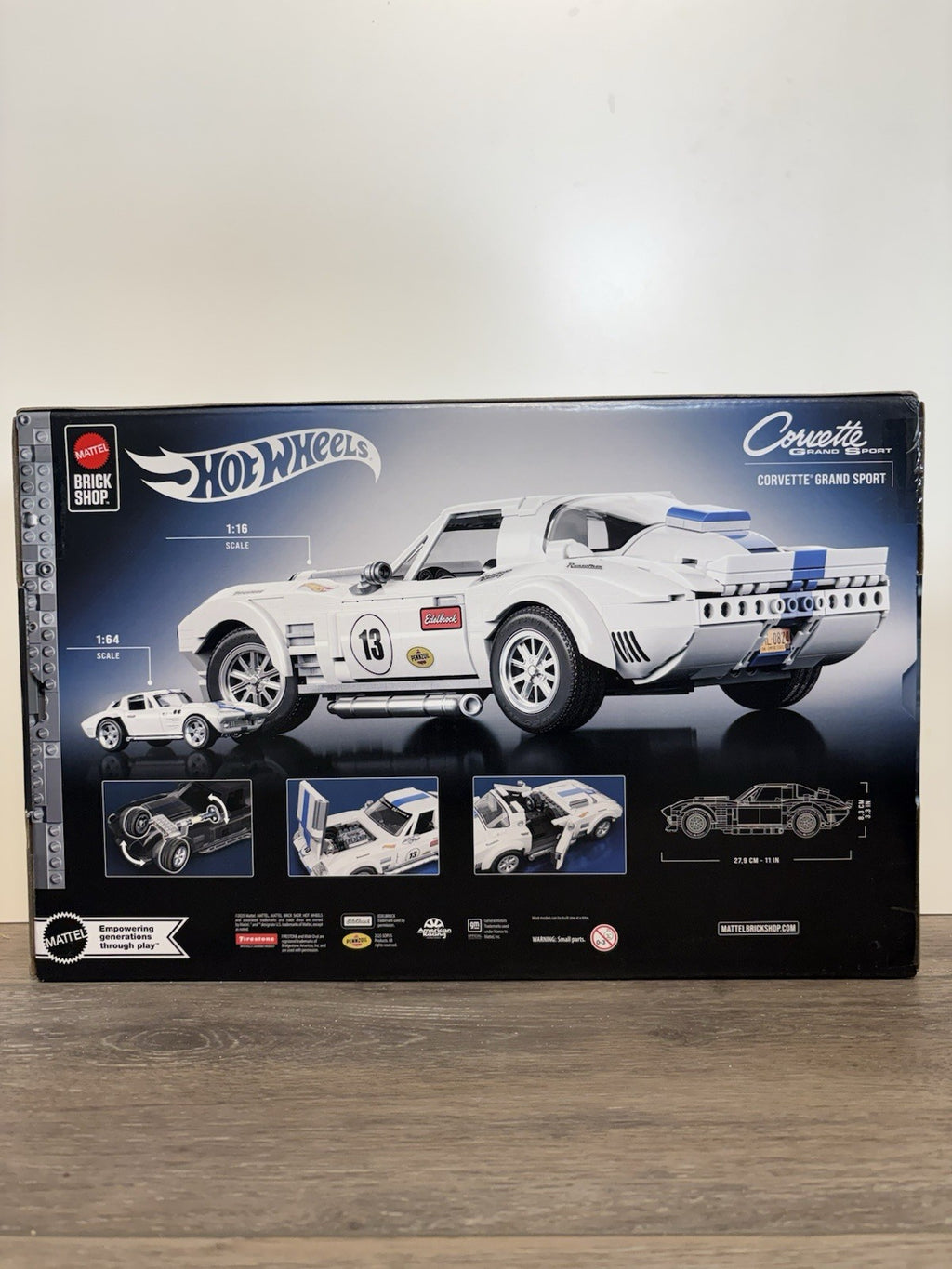 Mattel Brick Shop - Hot Wheels Elite Series Building Set: Corvette, Includes 1 C