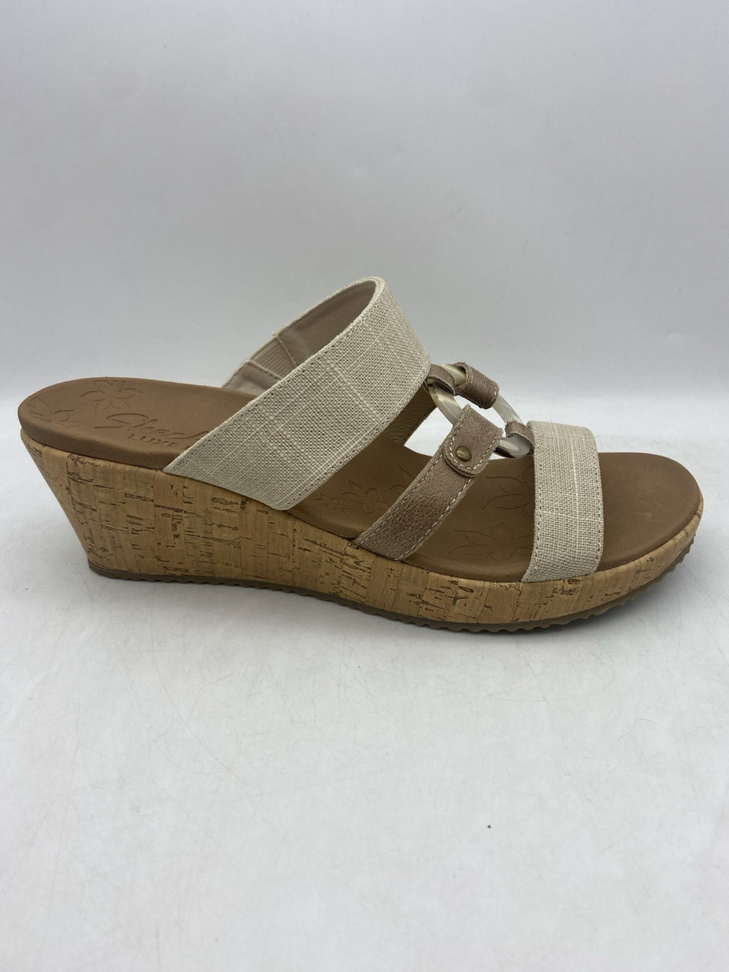 Skechers Womens Beverlee Luxe Foam Sail Away Embellished Wedge Sandals Beige 10