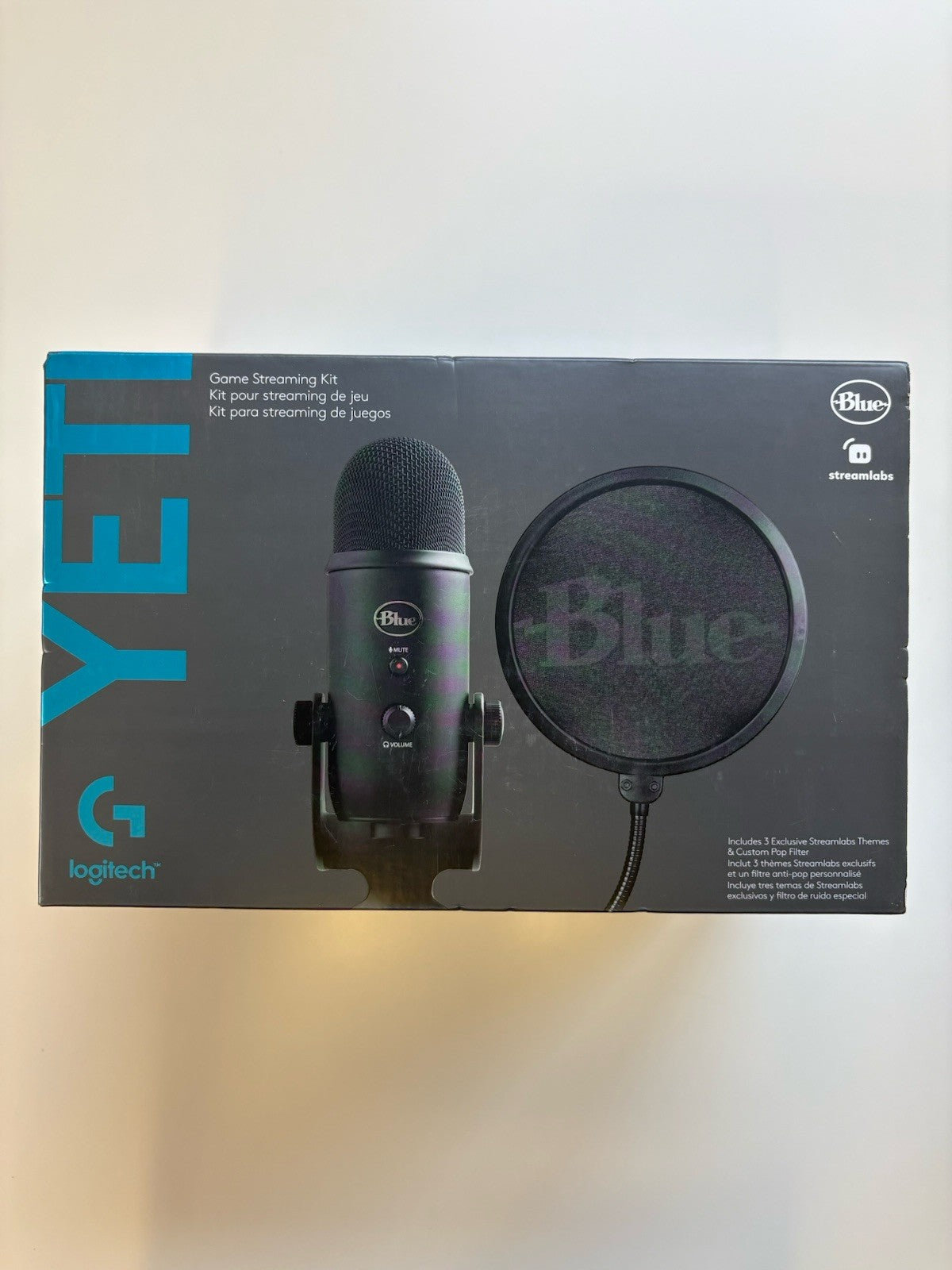 Logitech Blue Yeti Game Streaming Microphone Kit - 988-000521