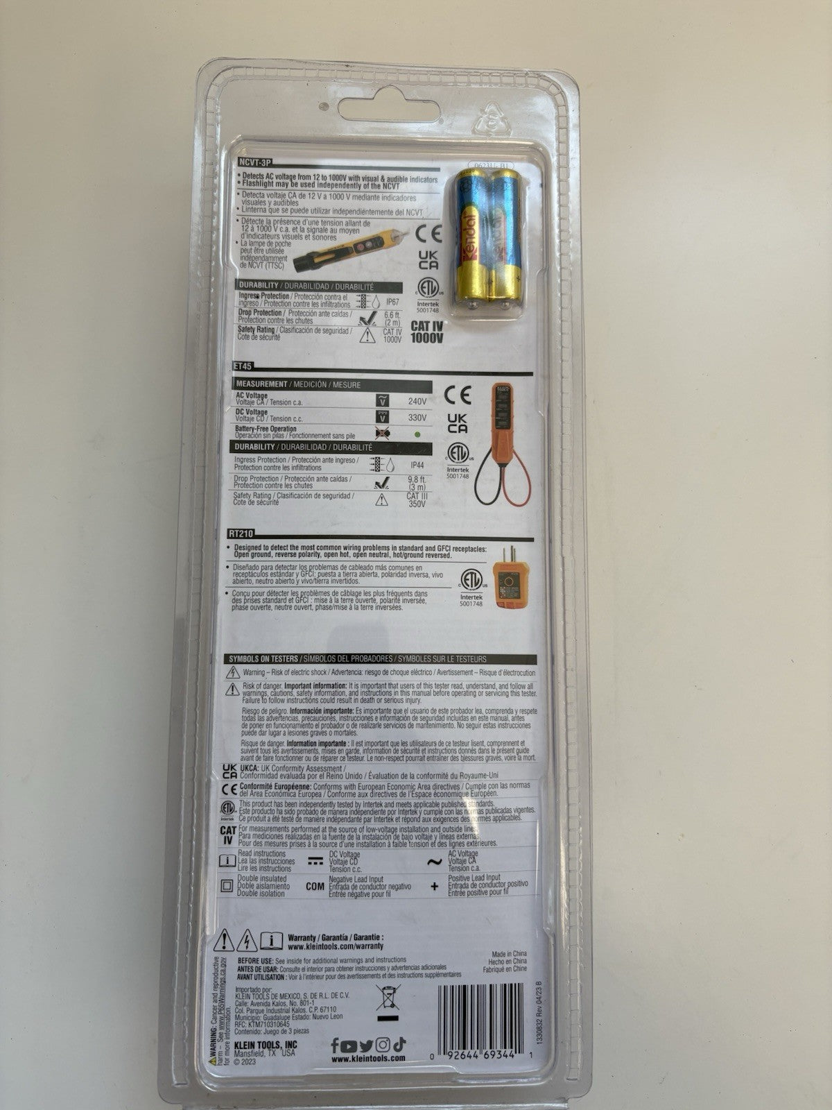 Klein Tools 3 Piece AC/DC Voltage Outlet Tester Electrical Test Kit ET45KIT3