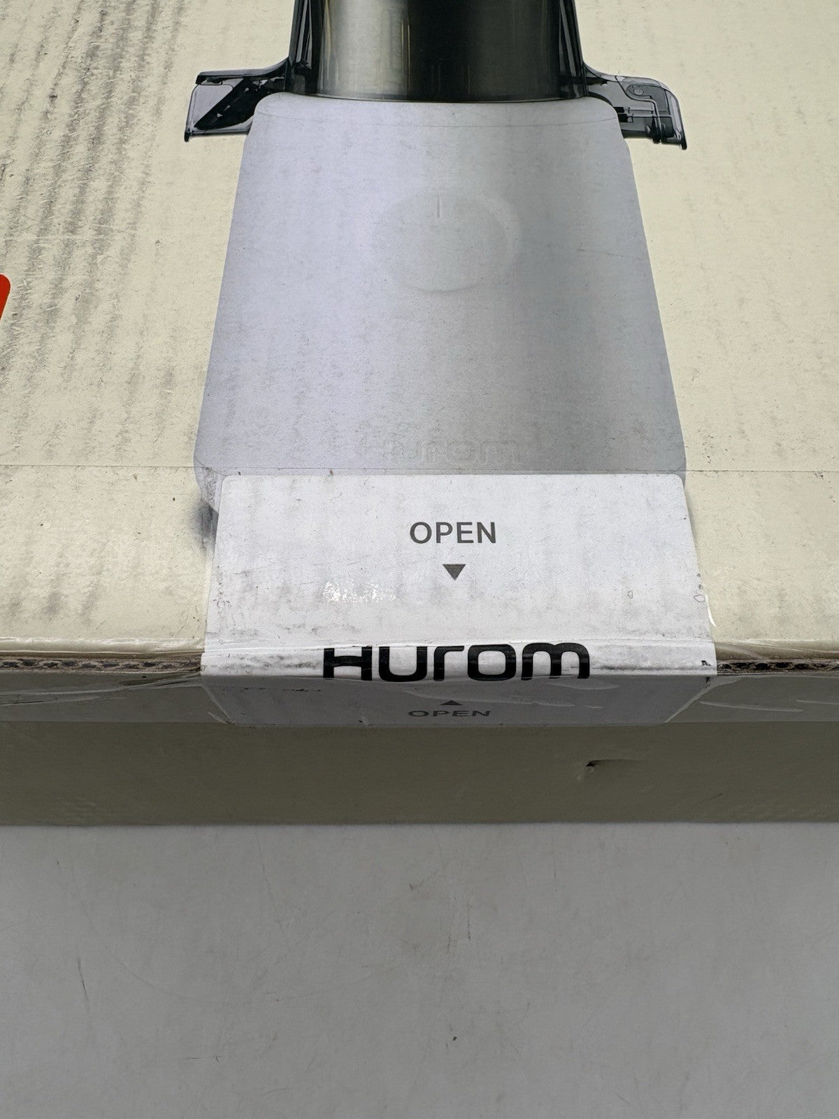 Hurom H310A Masticating All In One Juicer Small , Slow Squeeze Technology