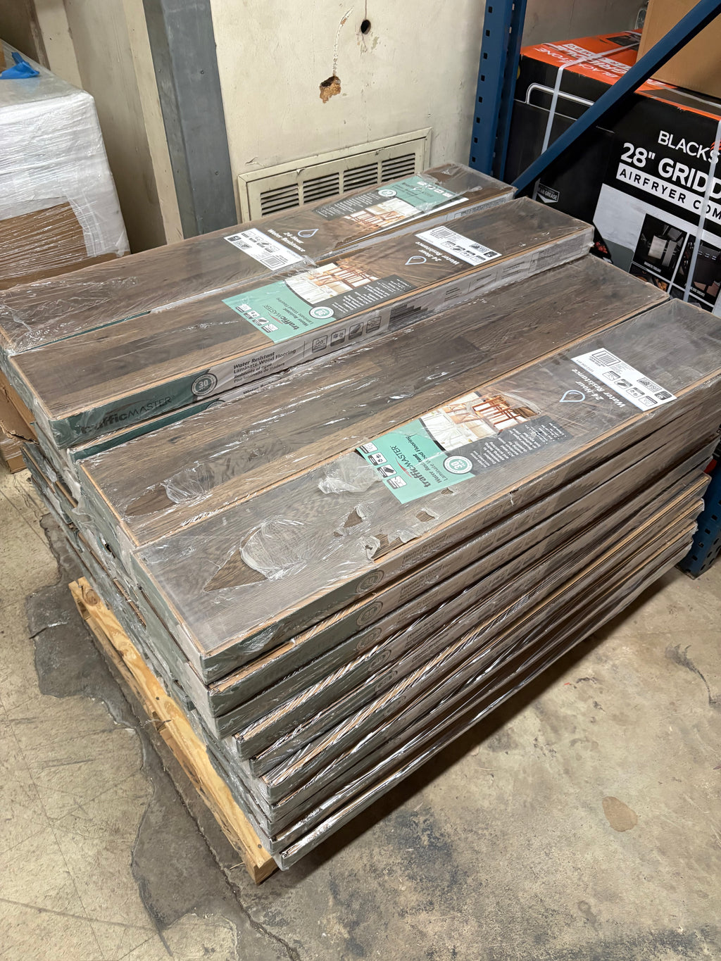 Glover Grove Reclaimed Oak 8 mm T x 8 in. W Water Resistant Laminate Wood Flooring(21.26 sq. ft./Case)