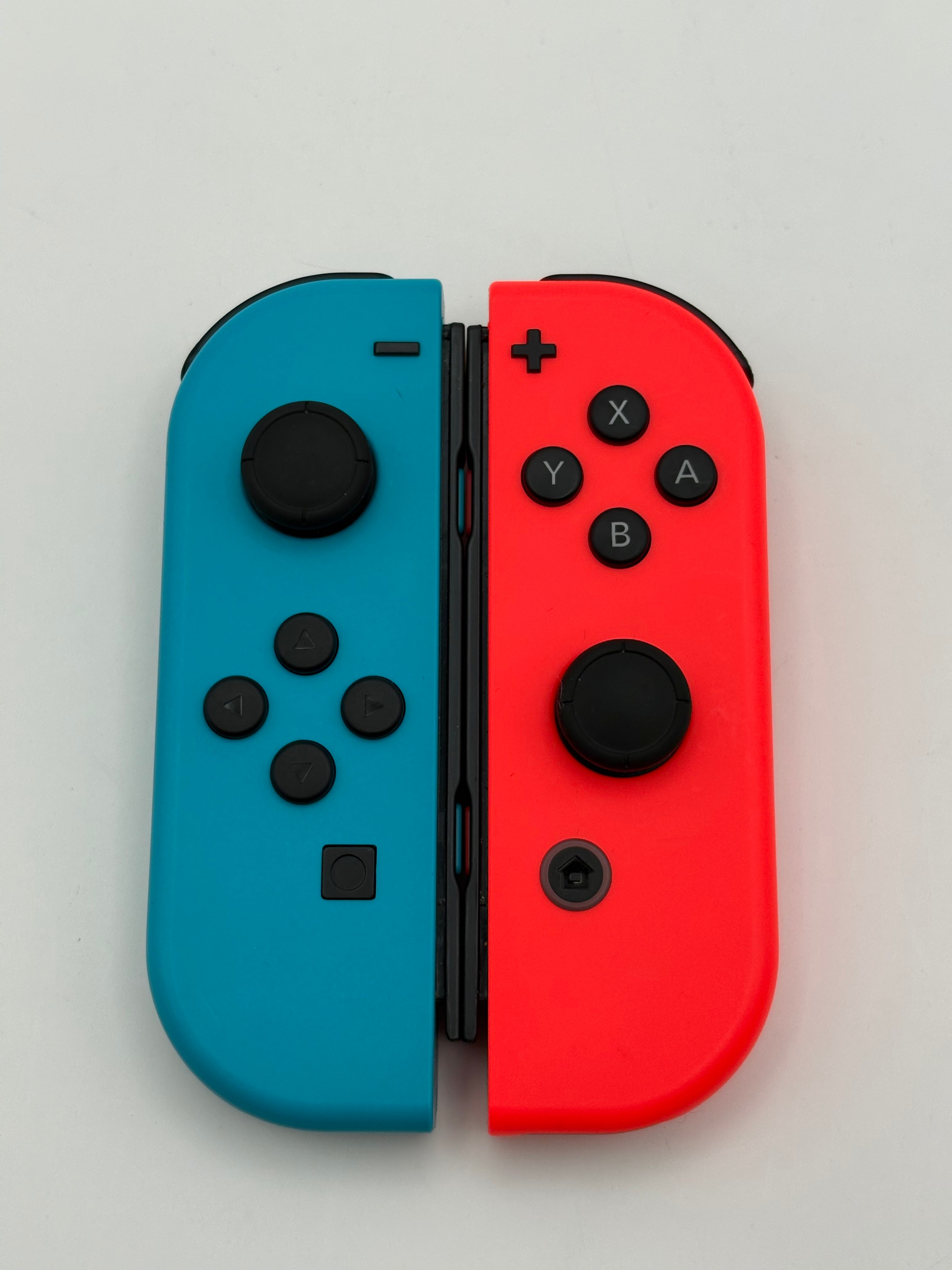 Nintendo Switch HAC-001 Console w/ Neon Red/Blue Joy-Con 32GB