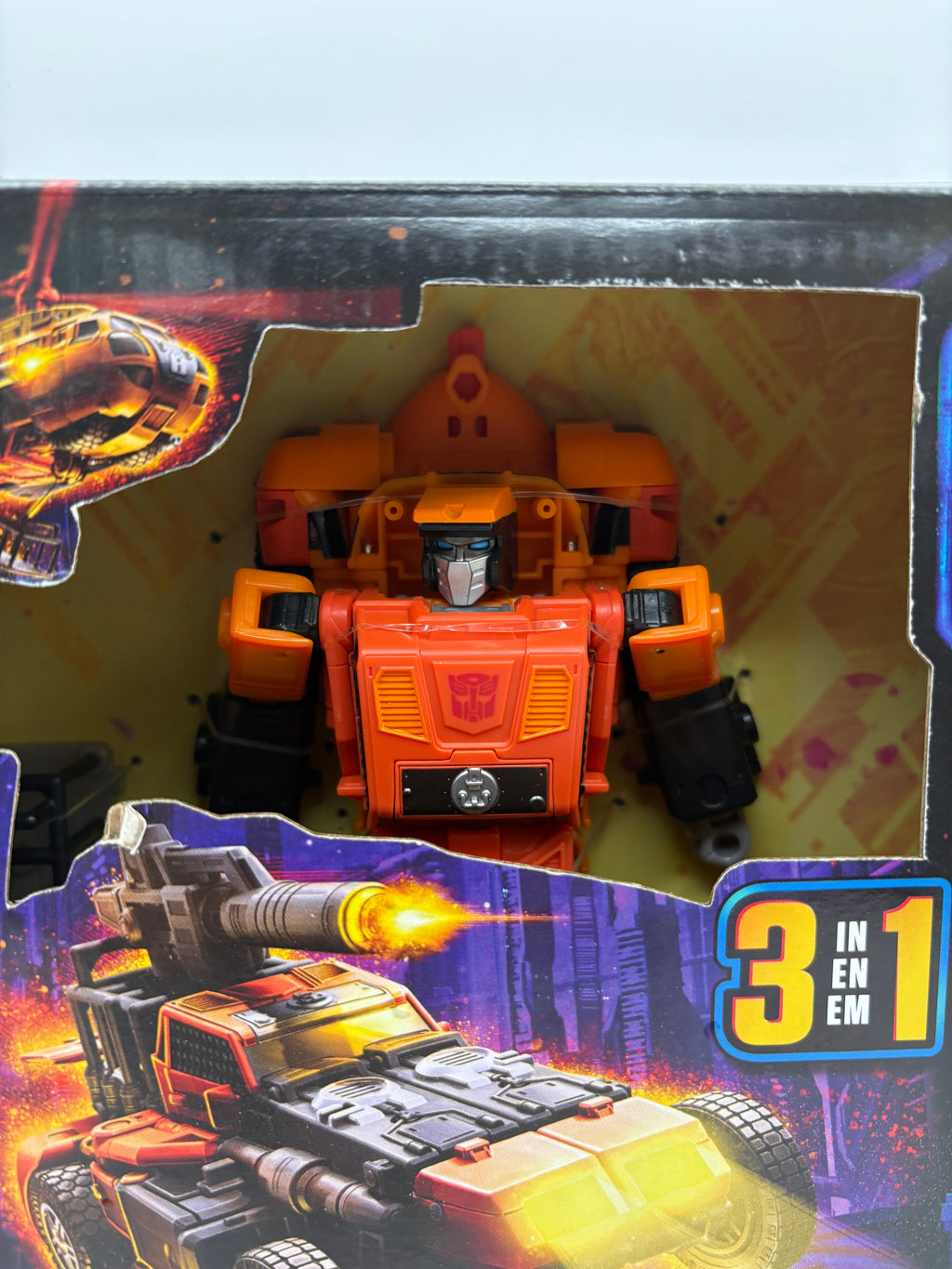 Transformers Generations Legacy United Leader G1 Triple Changer Sand