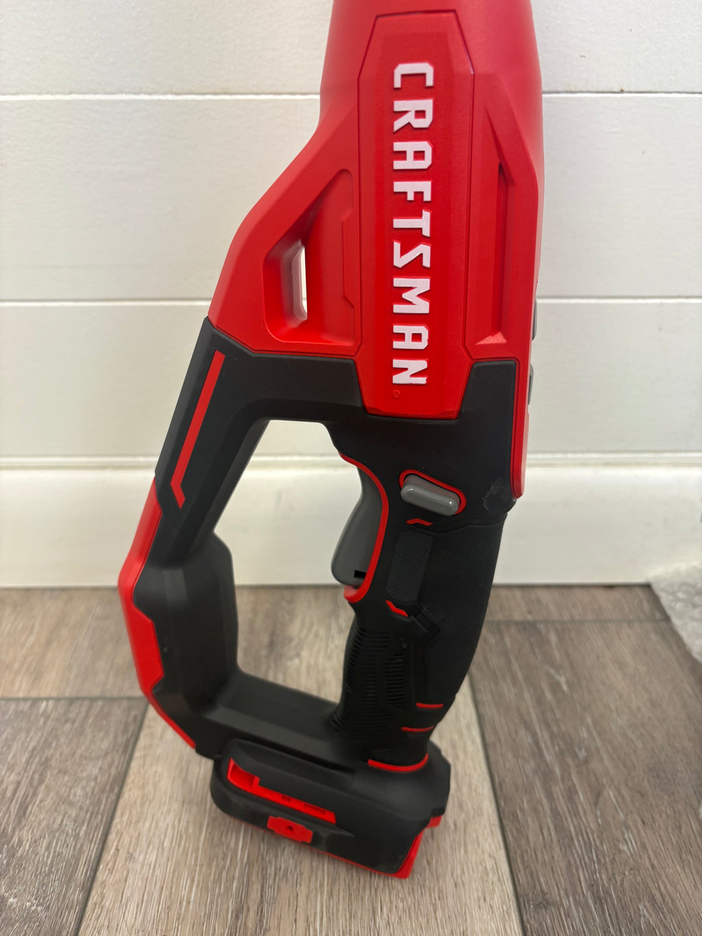 Craftsman V20 CMCST900D1 13 in. Battery Edger/Trimmer Kit (Battery & Charger)